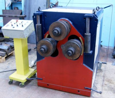 Curvadora de tubo de 2” 1/2 sch 40. UPN de 120. IPN de 120