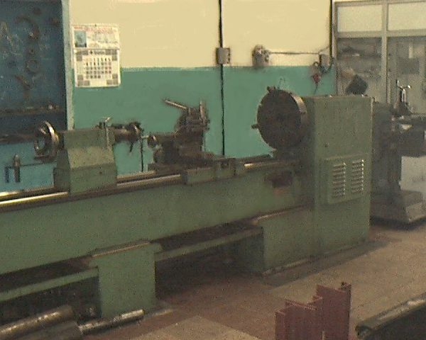 Torno de 3 metros